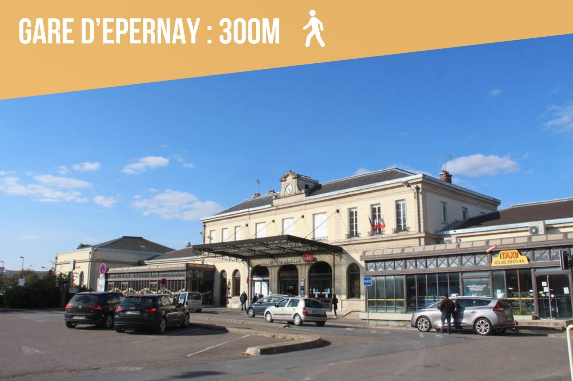 Gite Urbain - Dionysos - Parking Epernay Exterior photo